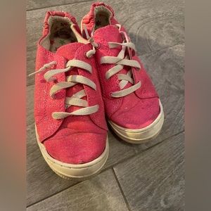 Girls hot pink slip on shoes size 4